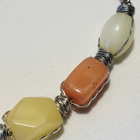 Stone Necklace and Glass Bead Bracelet Set - Picture 4 of 9